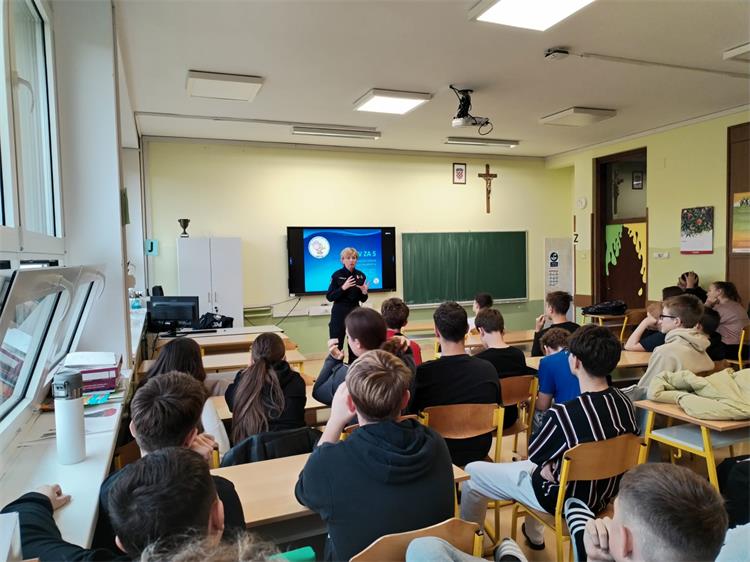 Slika /Novi direktorij/Slike preventivnih aktivnosti i PDF/zdrav za pet 1.jpg